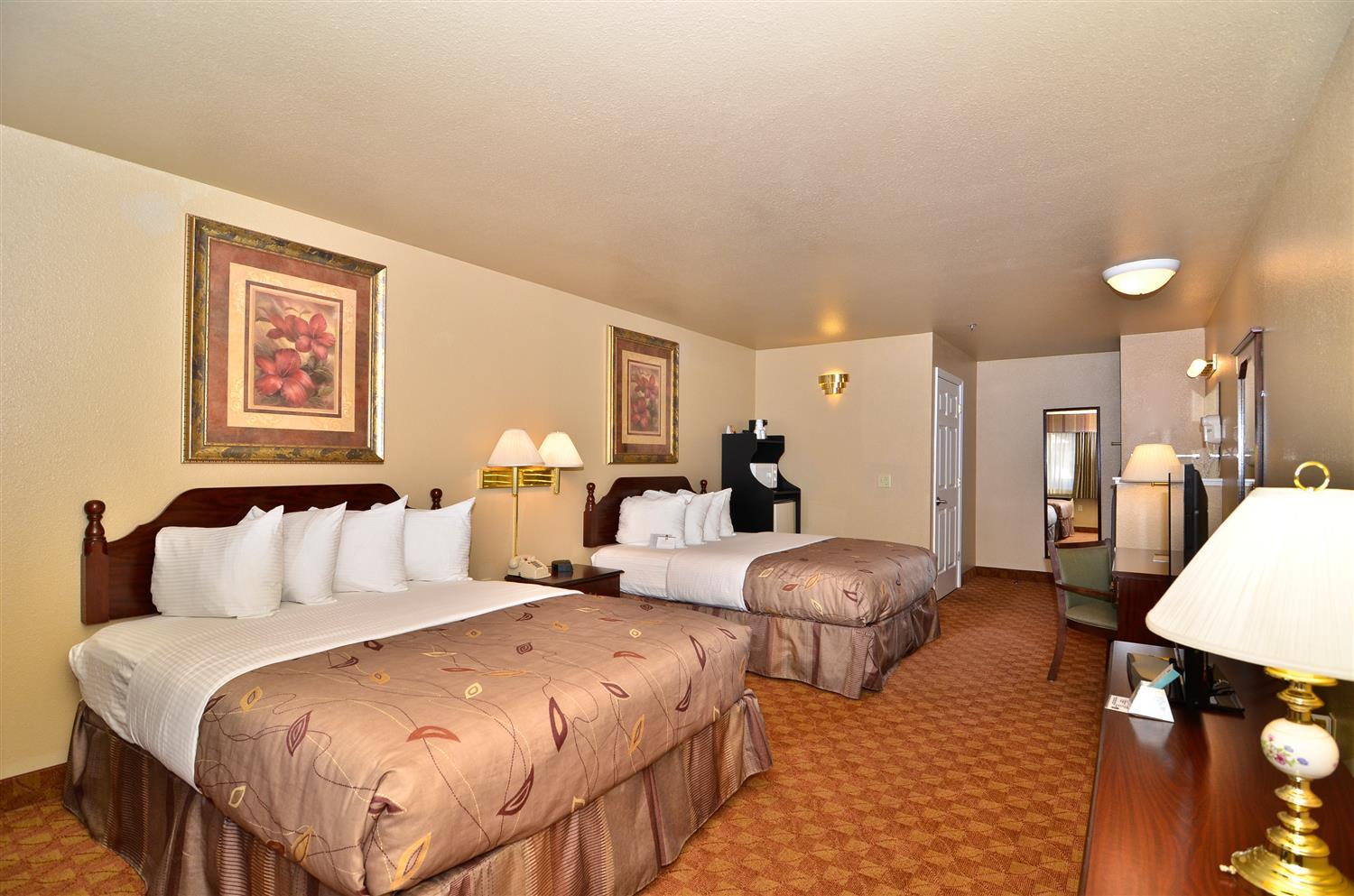 Best Western Fallon Inn & Suites מראה חיצוני תמונה
