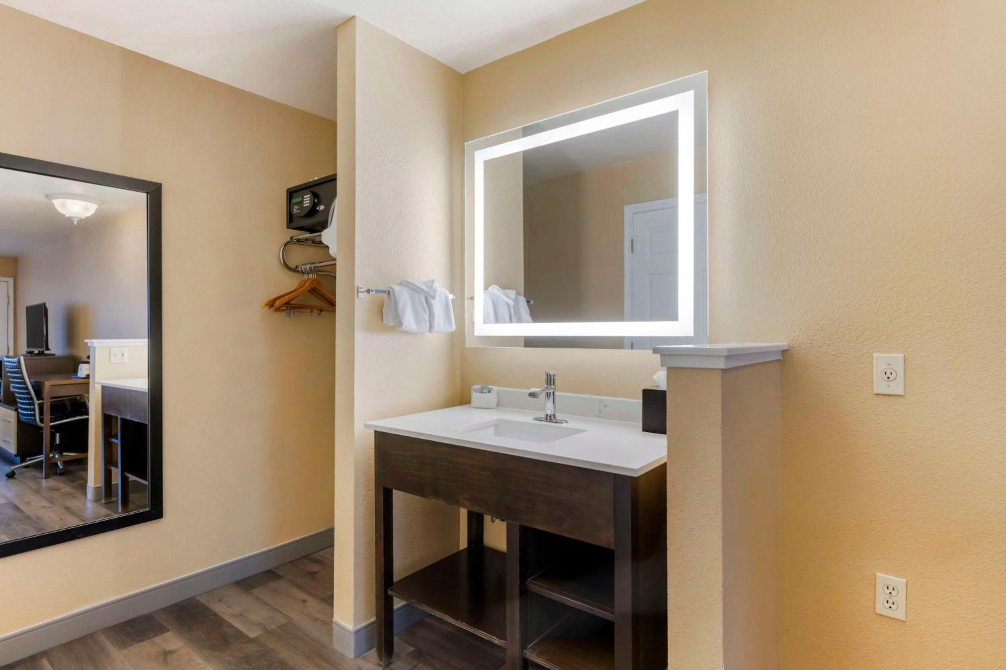 Best Western Fallon Inn & Suites מראה חיצוני תמונה