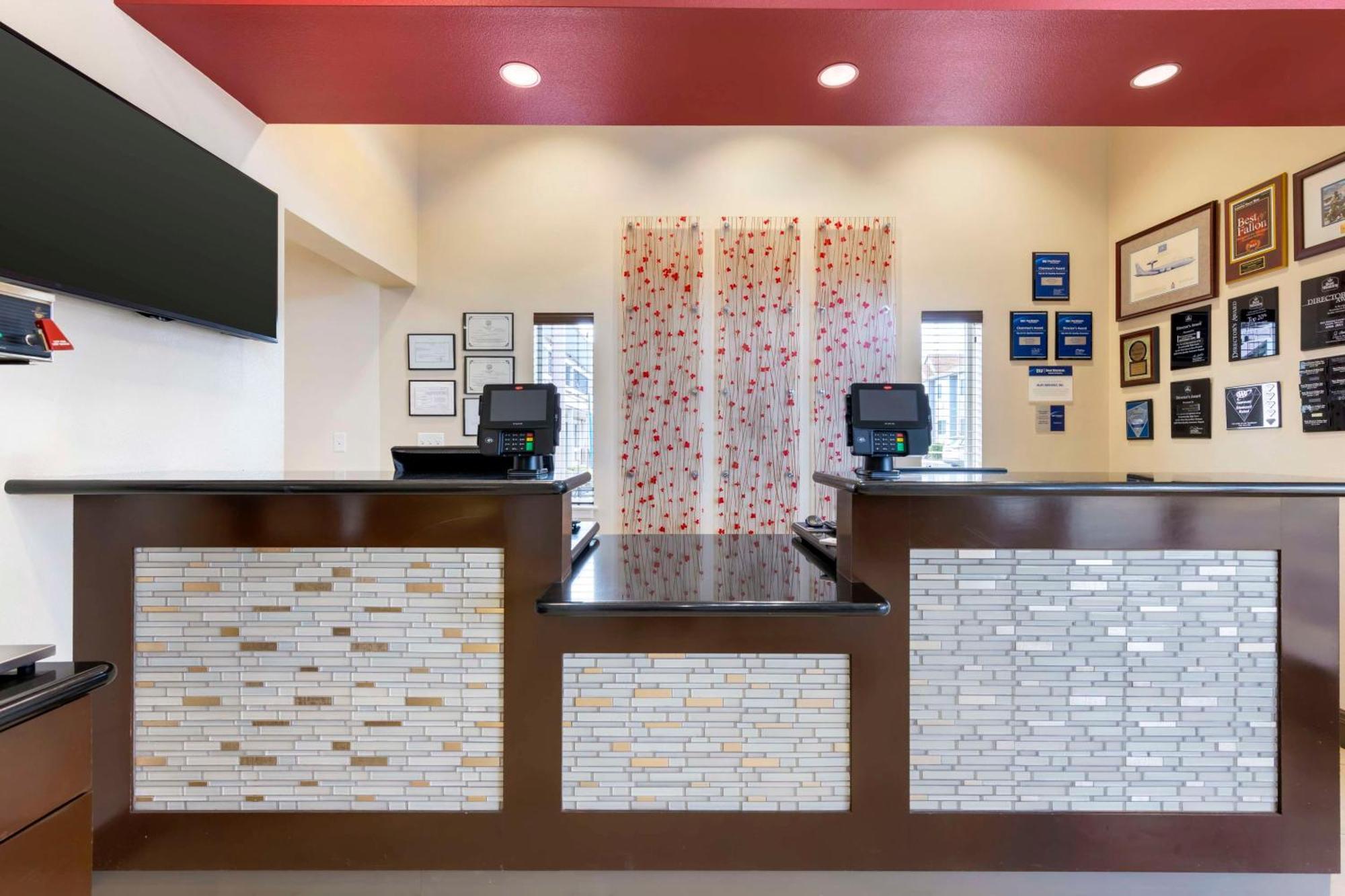 Best Western Fallon Inn & Suites מראה חיצוני תמונה